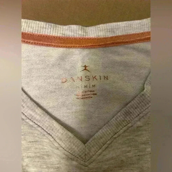 Danskin Women’s Grey Cropped Lightweight Yoga Sweatshirt Knot Front Size M - Picture 4 of 8